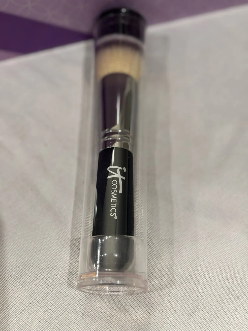IT Cosmetics Heavenly Luxe Flat Top Buffing Foundation Brush #6 NEW